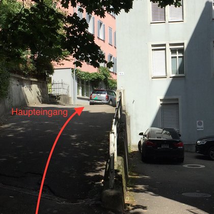 Rampe zum Eingang